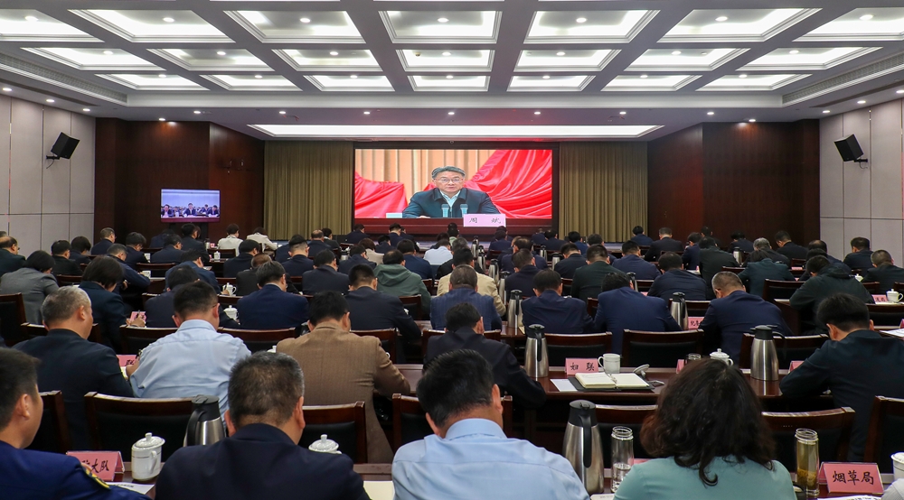 [圖]縣收視全市領(lǐng)導(dǎo)干部“510”警示教育會實(shí)況